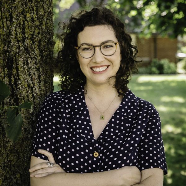 <p><strong>Co-Host & Moderator<br></strong>Vikki Van Sickle, Director of Marketing, Penguin Random House Canada Young Readers</p>